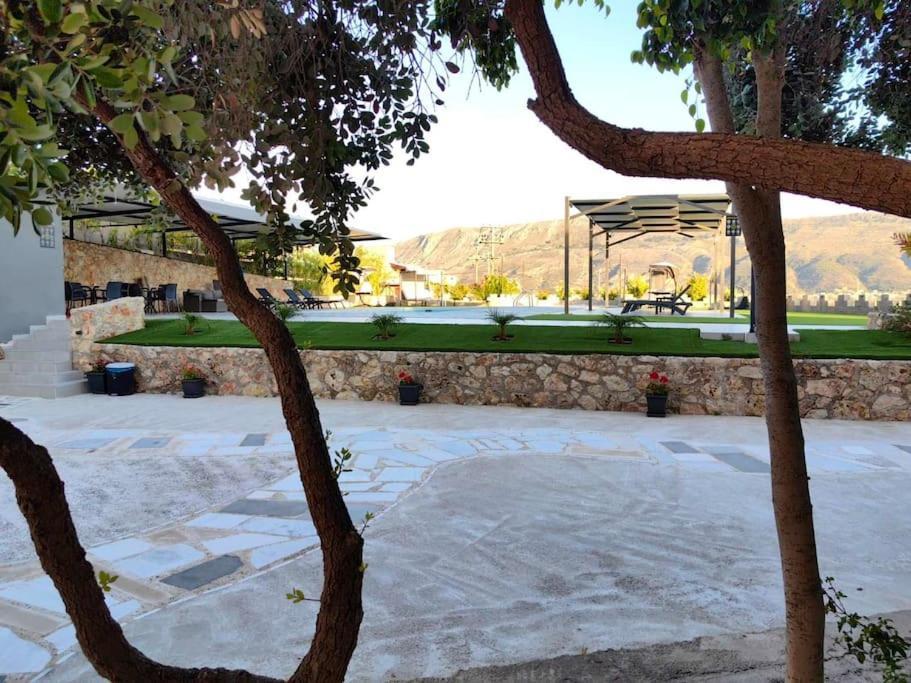 Nina Apartment Chania  ภายนอก รูปภาพ